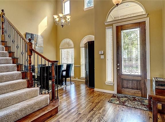 2nd image of 3605 University Park Ln