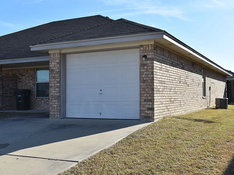 3800 Pecos Ct — Photo 2