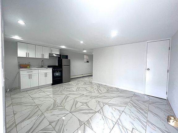 2nd image of 32-33 46th St Floor 1