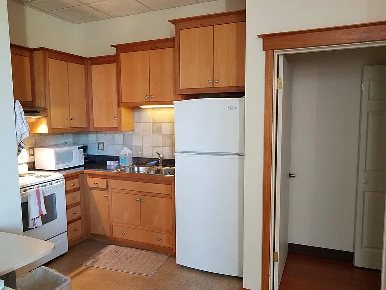 102 E Standley St — Photo 5