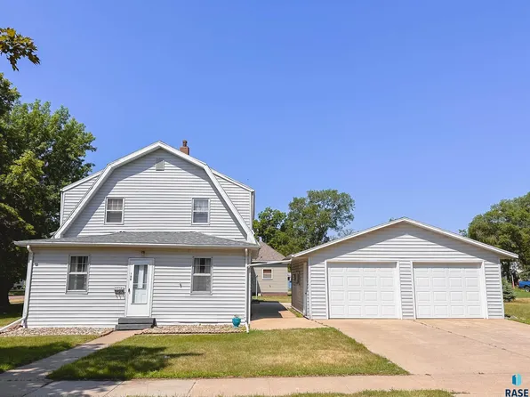 209 N Blanche Ave, Madison, SD 57042