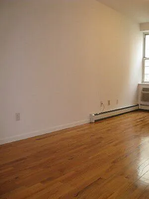 Rented by Tower Brokerage | media 22