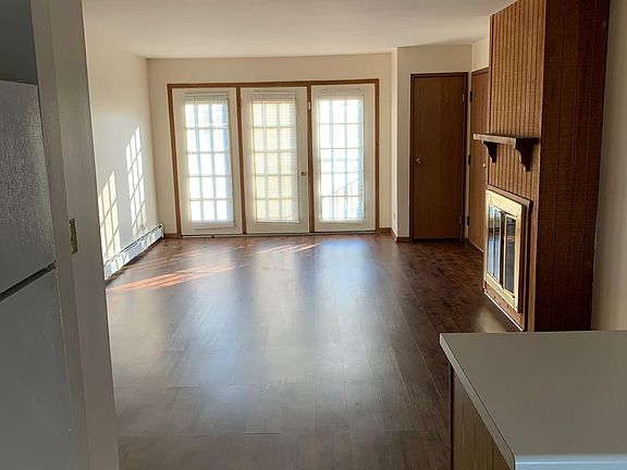 3rd image of 2302 Century Point Ln APT C