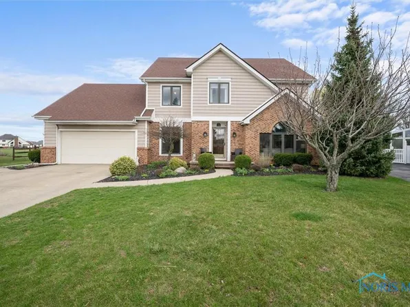 602 Anmarie Ct, Oregon, OH 43616