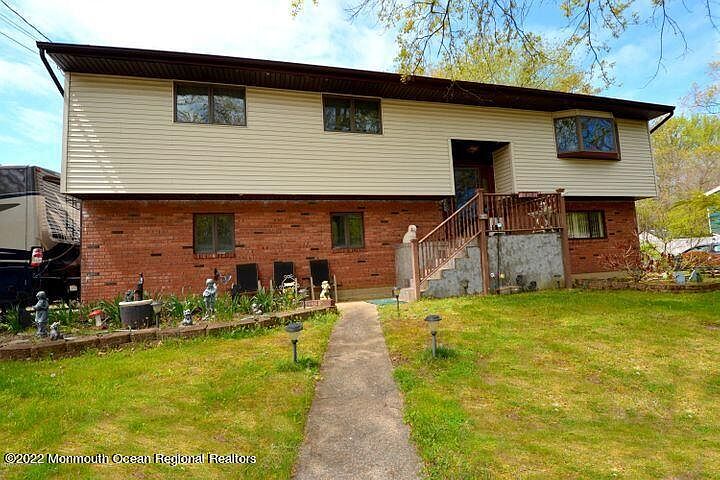 1st image of 48 Fredric Drive