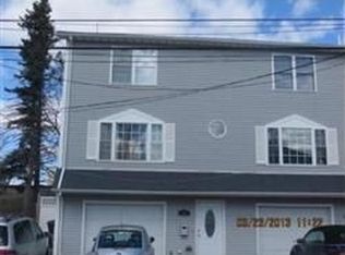 43 Grotto Ave, Pawtucket, RI 02860