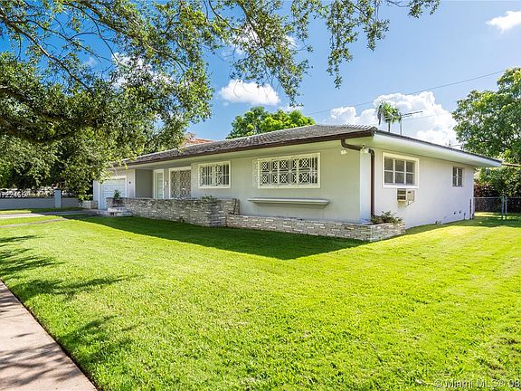 3rd image of 6811 Barquera St