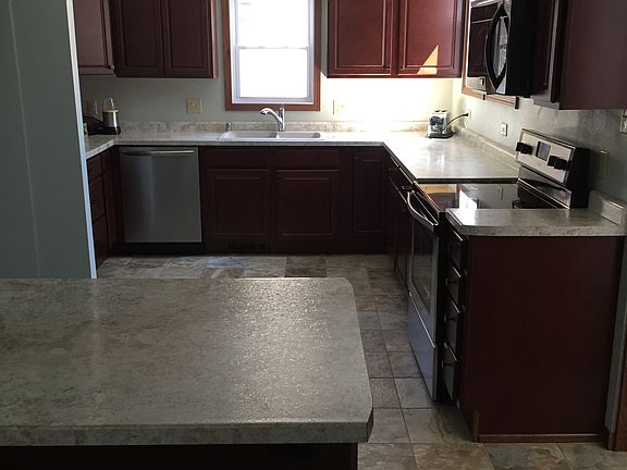 2nd image of 25 South St