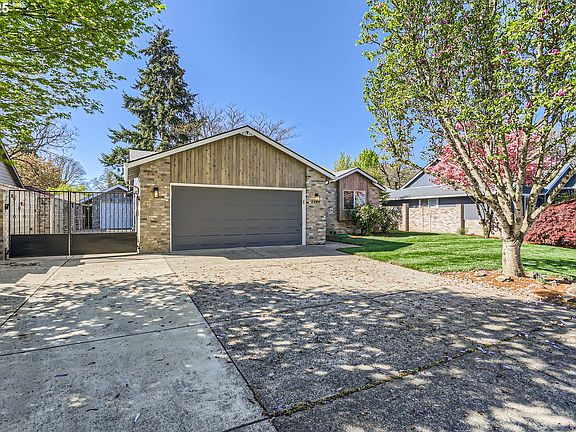 5th image of 2564 NE Laura St