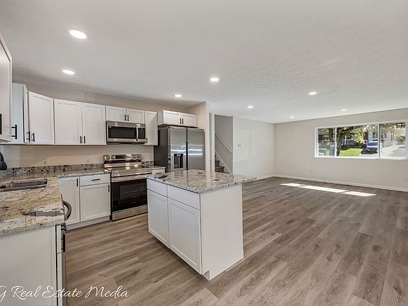 5th image of 1694 Newbrook Dr