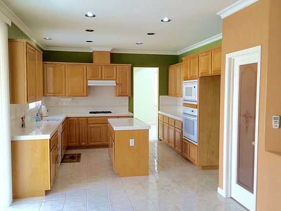 3rd image of 9438 Sierra River Dr