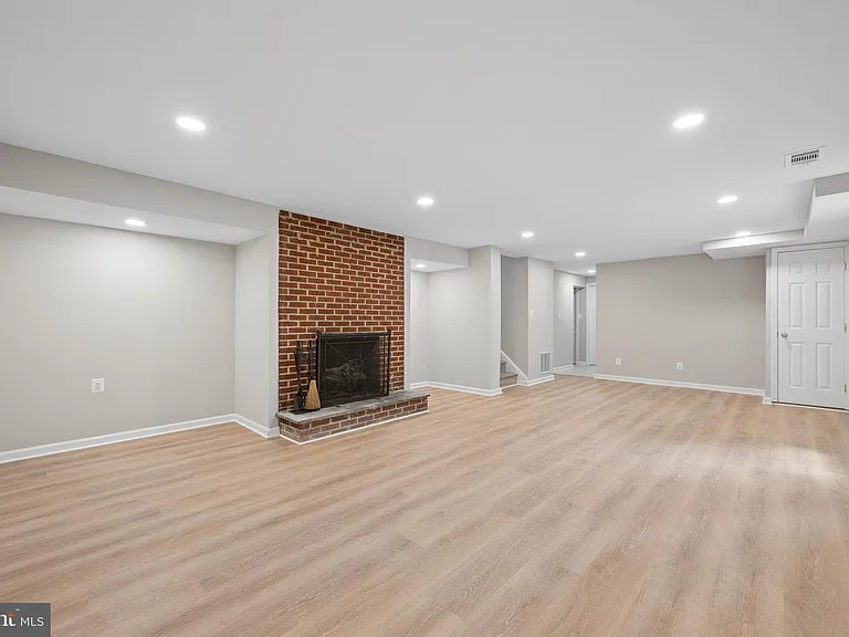 12408 W Old Baltimore Rd — Photo 31