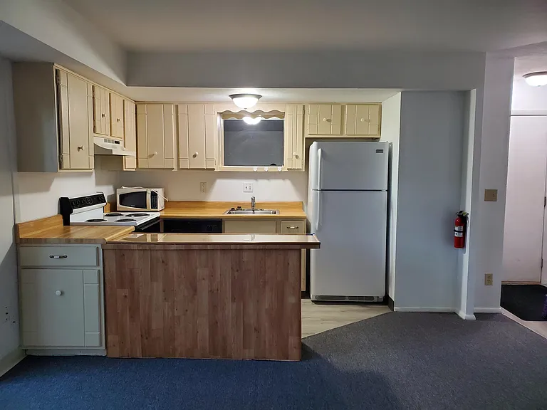 3657 Kenbrooke Ct — Photo 7