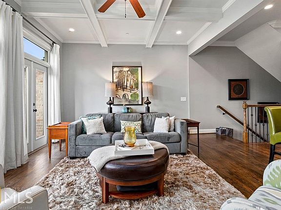 5th image of 795 Park Manor Dr SE
