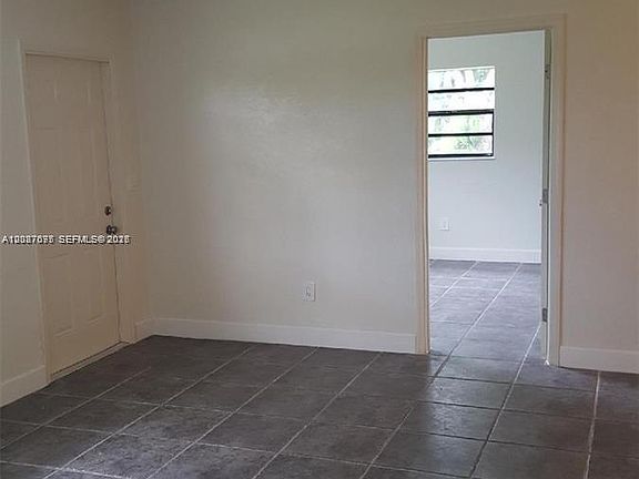 4th image of 28704 SW 147th Pl