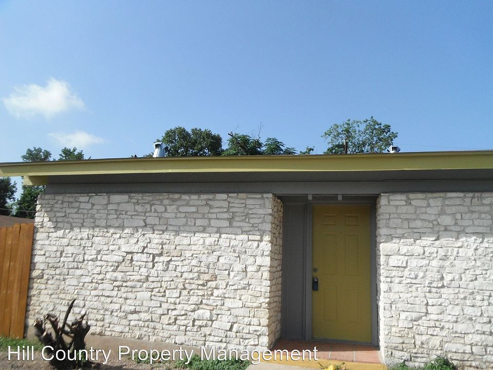 1st image of 2805 Lovell Dr #A