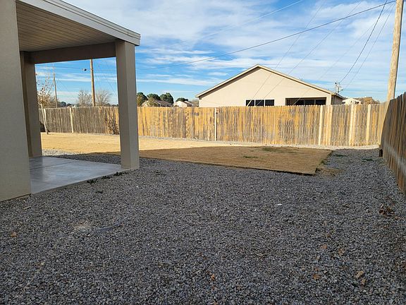 5th image of 1035 Heather Dr