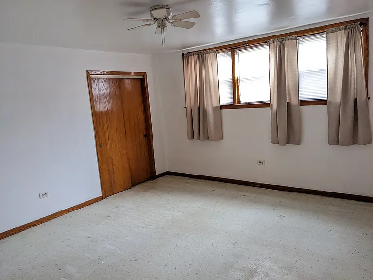 5415 W Barry Ave #GW — Photo 2