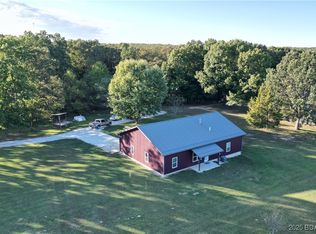 8960 Whitetail Rdg, Versailles, MO 65084