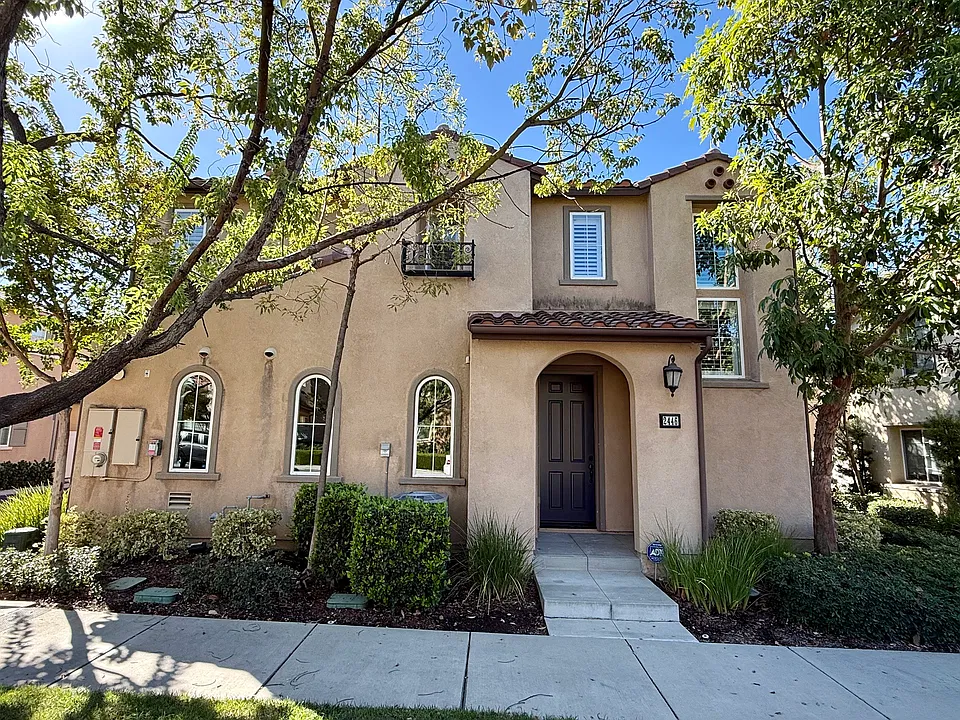 2446 Trojan Way
