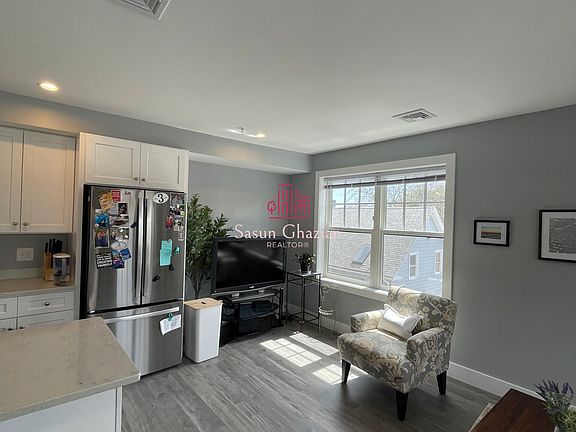 3rd image of 245 Bussey St #205