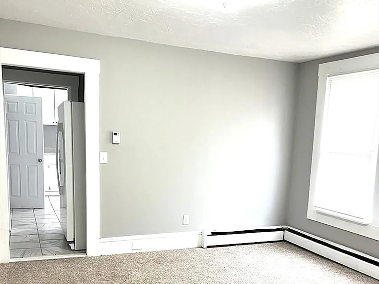17-19 Bond St #B — Photo 3