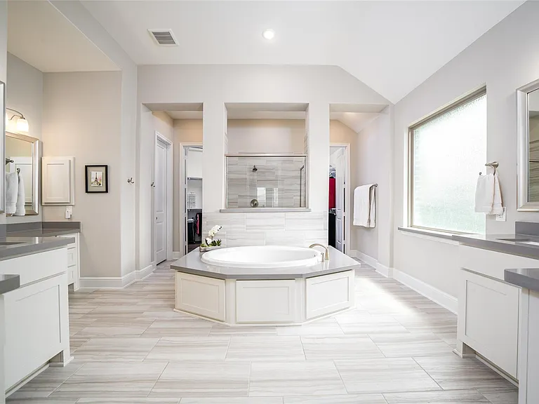 2511 Marble Hill Dr — Photo 25