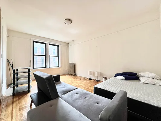 Rented by Bruma Realty LLC | media 1