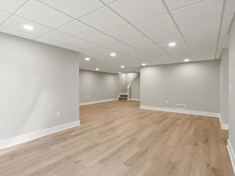 Parker Place — Photo 150
