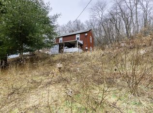 185 Smithton Rd, Garrett, PA 15542