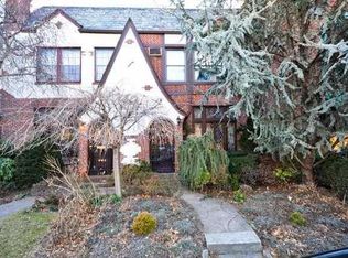 9017 68th Ave, Forest Hills, NY 11375