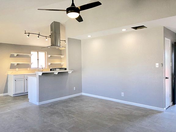 2nd image of 5621 Sweetwater Dr