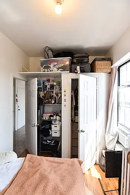 Rented by The Agency | media 9