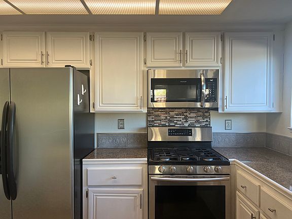 3rd image of 158 Elderberry Ct