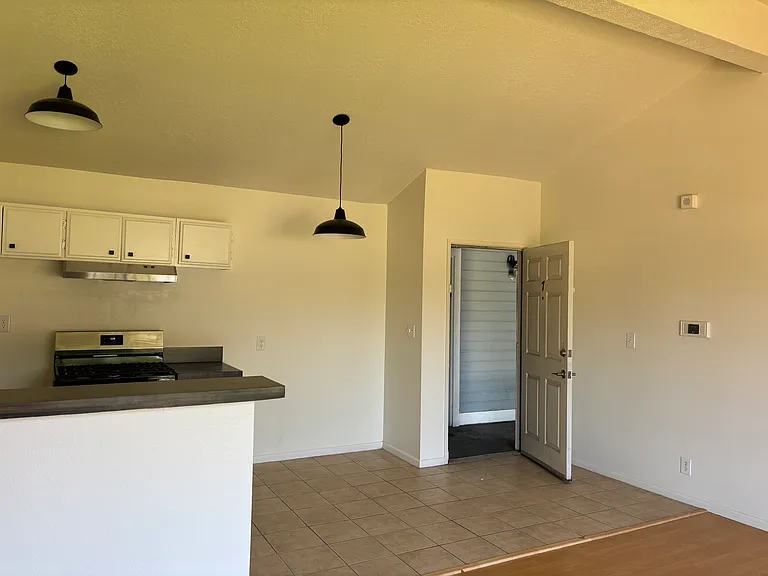 5638 Colfax Ave #7 — Photo 6