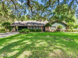 134 N Eola Rd, Broussard, LA 70518