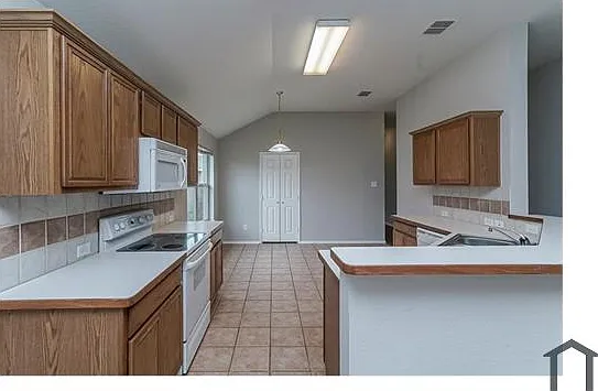 8448 Prairie Fire Dr — Photo 8