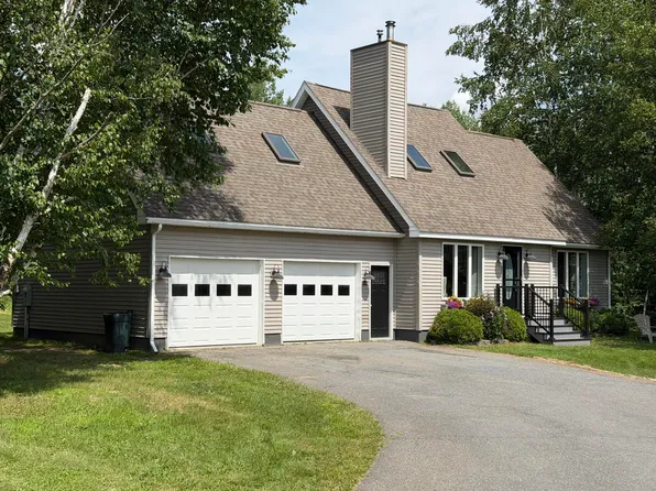 25 Meadowbrook Drive, Caribou, ME 04736