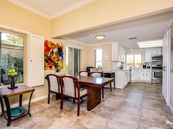 44509 Sorrento - DINING AREA