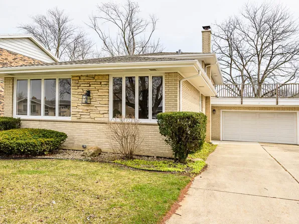 9051 S Francisco Ave, Evergreen Park, IL 60805