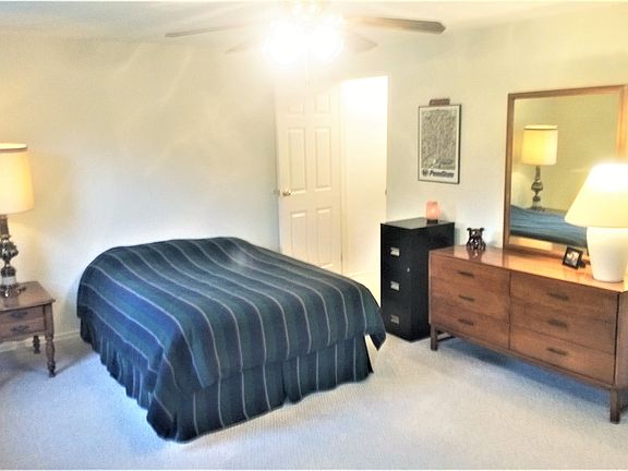 5th image of 185 Ault St
