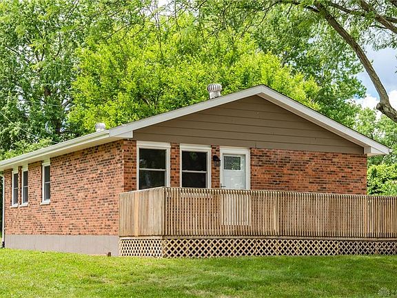 3rd image of 4332 Silverberry Ave