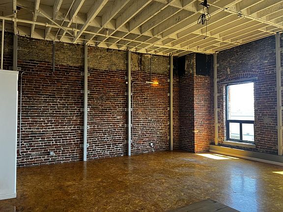 3rd image of 1049 Market St APT 608