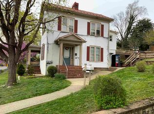 833 W Beverley St, Staunton, VA 24401