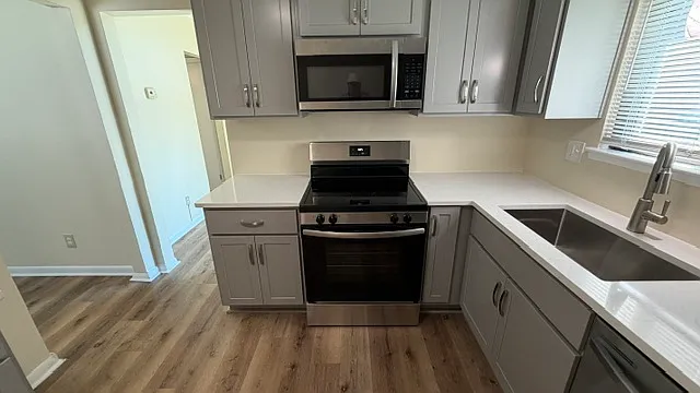 1818 Delaney St — Photo 14
