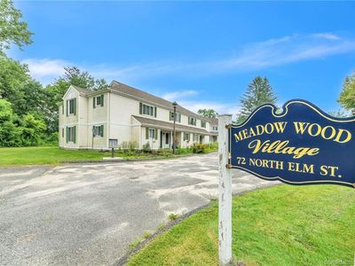 72 N Elm St APT 2E, Canaan, CT, 06018