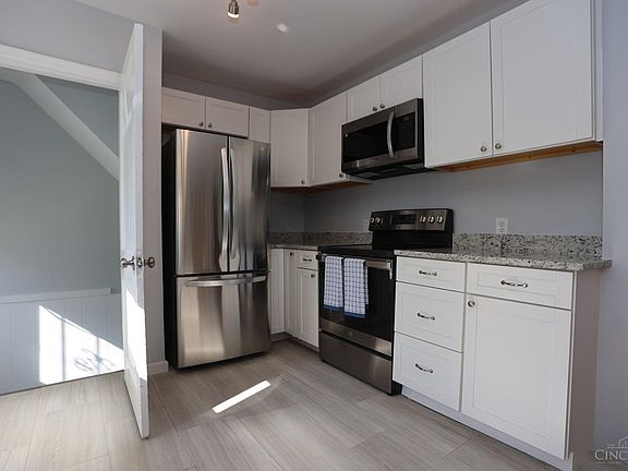 5th image of 1098 Loiska Ln