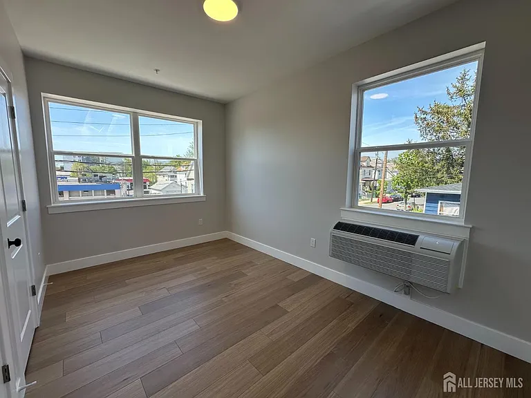 213 French St #5 — Photo 2