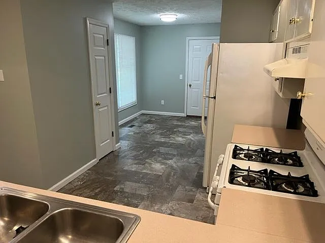 1210B Park Rd — Photo 3