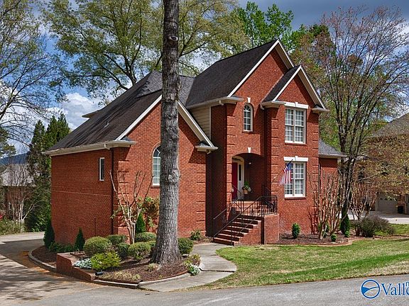 2nd image of 2949 Hampton Cove Way SE